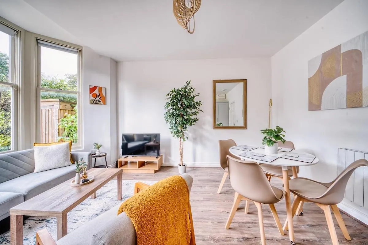 Long Stay Business Week Stays City Centre Cardiff